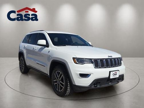 Bright White Clearcoat 2020 Jeep Grand Cherokee Laredo