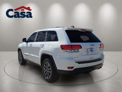Bright White Clearcoat 2020 Jeep Grand Cherokee Laredo