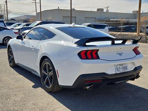 2024 Ford Mustang EcoBoost