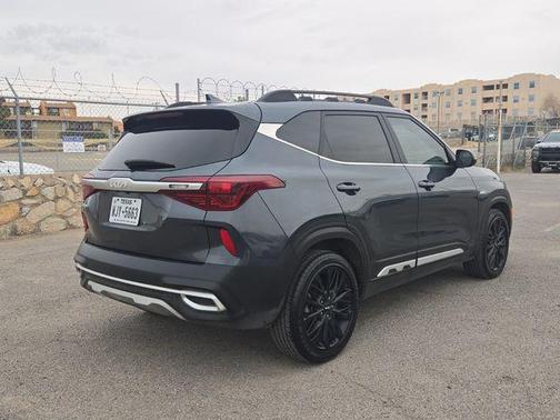 2022 Kia Seltos Nightfall