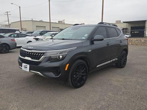 2022 Kia Seltos Nightfall