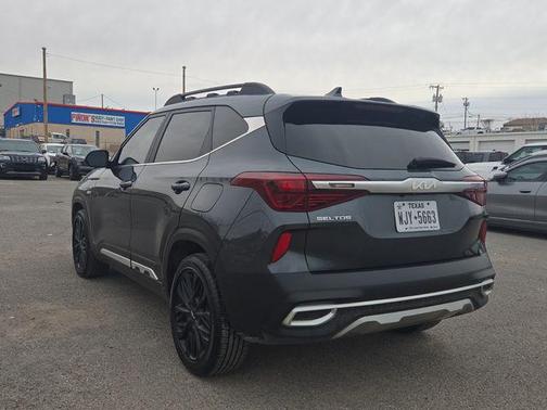 2022 Kia Seltos Nightfall