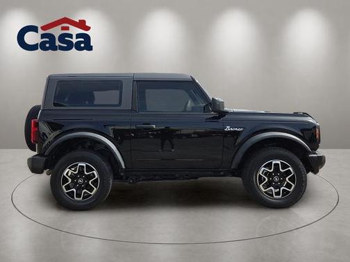 Shadow Black 2023 Ford Bronco Base