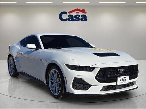 Oxford White 2025 Ford Mustang GT Premium