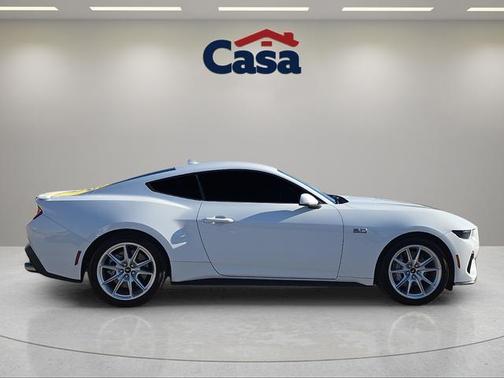 Oxford White 2025 Ford Mustang GT Premium