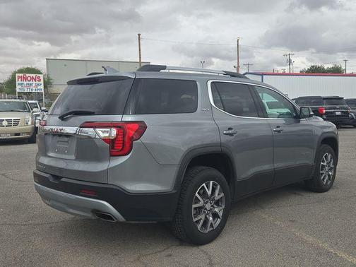 2023 GMC Acadia FWD SLT