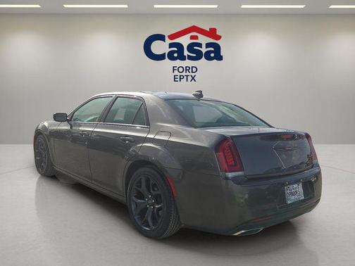 2022 Chrysler 300 S