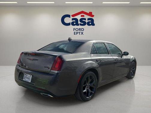 2022 Chrysler 300 S