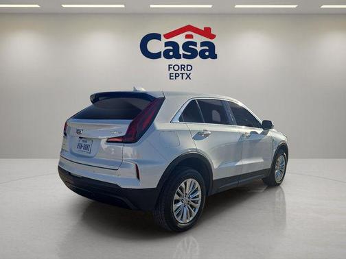 2024 Cadillac XT4 Luxury