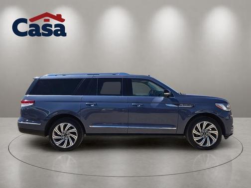 Ocean Drive Blue Metallic Tinted Clearcoat 2022 Lincoln Navigator Reserve