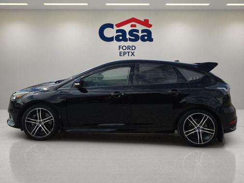 2018 Ford Focus ST