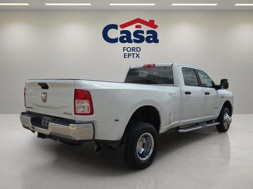 2024 RAM 3500 Big Horn Crew Cab 4x4 8' Box