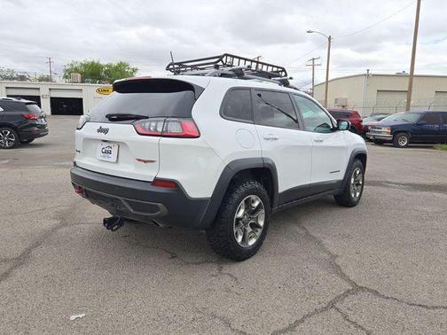 Bright White Clearcoat 2019 Jeep Cherokee Trailhawk