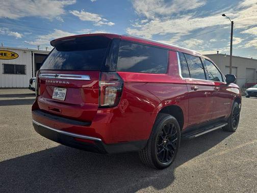 2023 Chevrolet Suburban LS