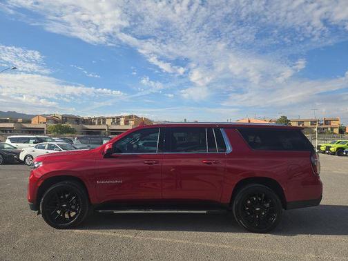 2023 Chevrolet Suburban LS
