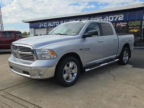 Bright Silver Metallic Clearcoat 2015 RAM 1500 Big Horn