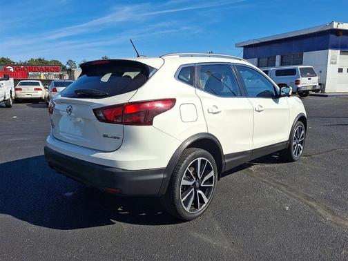 2017 Nissan Rogue Sport SL