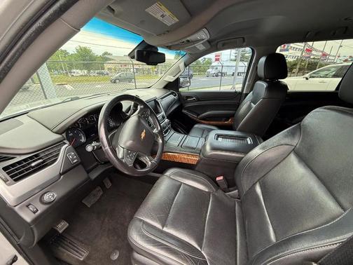 Silver Ice Metallic 2018 Chevrolet Suburban Premier