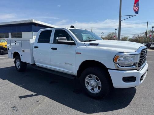 2022 RAM 2500 Tradesman Crew Cab 4x4 8' Box