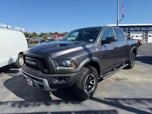 Granite Crystal Metallic Clearcoat 2017 RAM 1500 Rebel