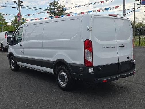 Oxford White 2017 Ford Transit-150 Base