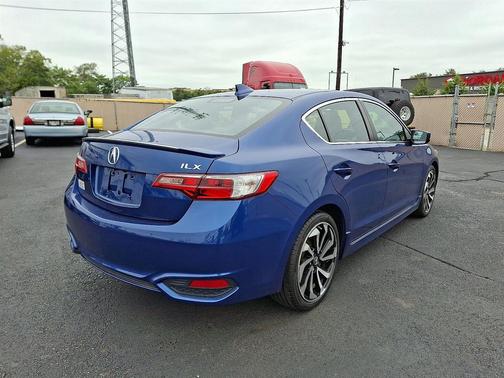 2016 Acura ILX Technology Plus Package