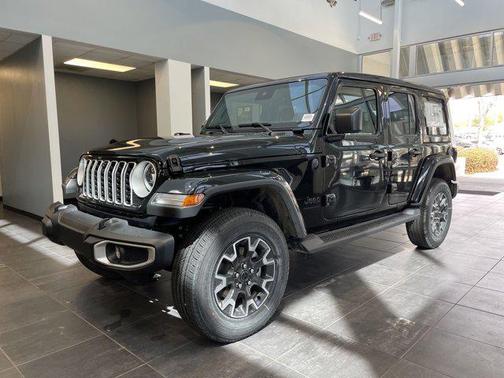 2025 Jeep Wrangler 4-Door Sahara 4x4