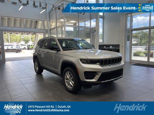 2025 Jeep Grand Cherokee Laredo