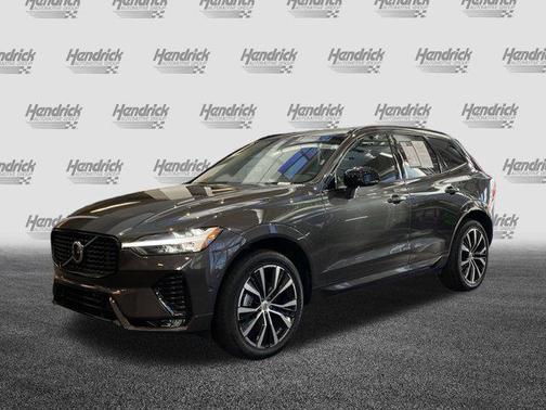 2025 Volvo XC60 B5 Plus