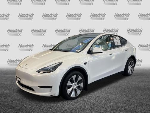 Pearl White Multi-Coat 2023 Tesla Model Y Long Range Dual Motor All-Wheel Drive