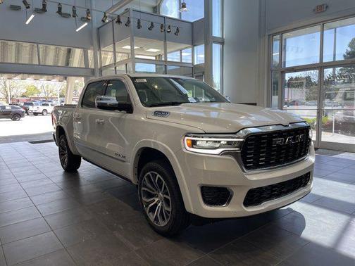 2025 RAM 1500 ST