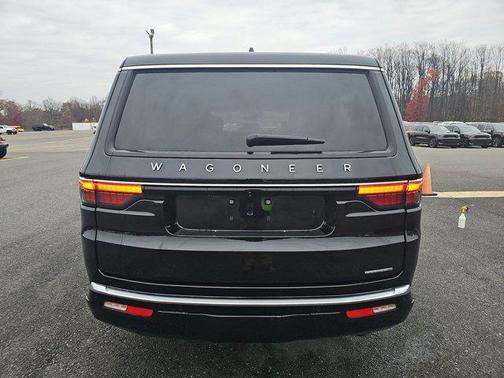 2024 Jeep Wagoneer L Series III 4x4