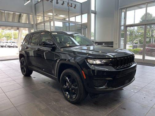 2025 Jeep Grand Cherokee Altitude