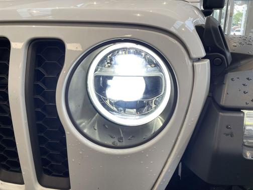 Bright White Clearcoat 2021 Jeep Wrangler Unlimited Rubicon