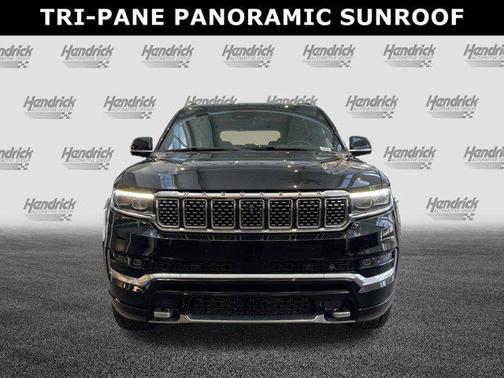 Diamond Black Crystal Pearlcoat 2022 Jeep Grand Wagoneer Series III 4x4