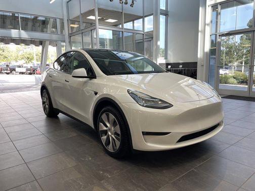 2023 Tesla Model Y Long Range Dual Motor All-Wheel Drive