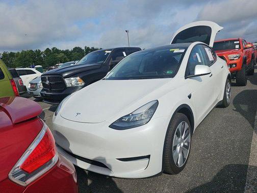 2023 Tesla Model Y Long Range Dual Motor All-Wheel Drive