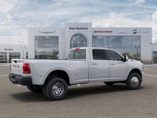 2026 RAM 3500 Laramie Crew Cab 4x4 8' Box