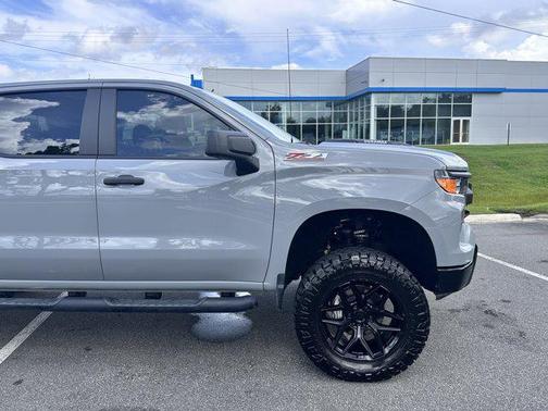 2025 Chevrolet Silverado 1500 Custom Trail Boss
