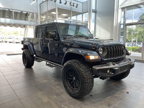 2025 Jeep Gladiator Nighthawk