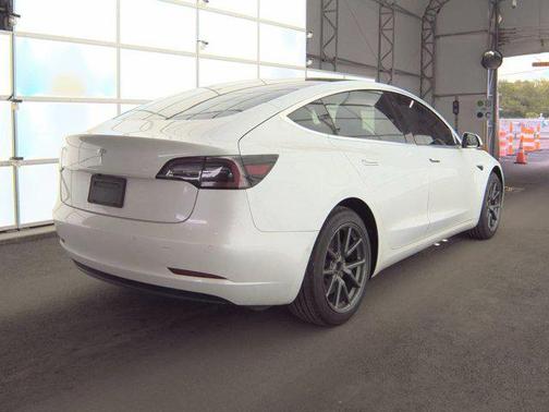 2020 Tesla Model 3 Standard Range