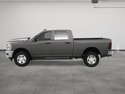 2025 RAM 2500 Tradesman Crew Cab 4x2 6'4' Box