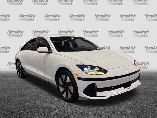 2025 Hyundai IONIQ 6 SE Standard Range
