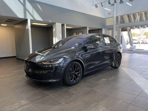 2024 Tesla Model X Long Range