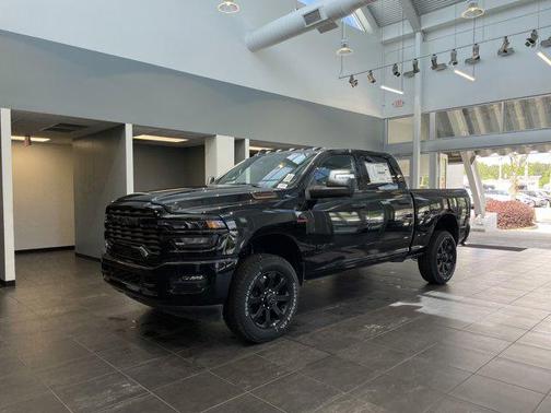 2025 RAM 2500 Big Horn Crew Cab 4x4 6'4' Box