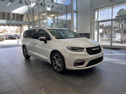 2026 Chrysler Pacifica L