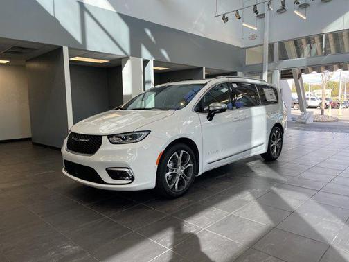 2026 Chrysler Pacifica L