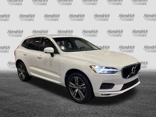 2021 Volvo XC60 T5 Momentum