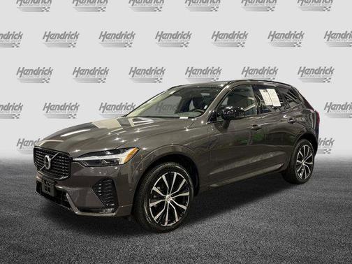 2025 Volvo XC60 B5 Plus