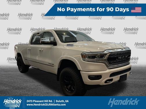 Ivory White Tri-Coat Pearlcoat 2023 RAM 1500 Limited